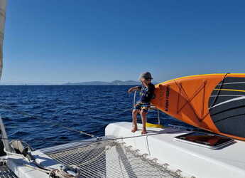 Rent a catamaran in Alimos Marina - Lagoon 40 - 4 cab.