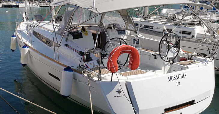 Chartern Sie segelboot in Pontile La Rosa dei Venti - Sun Odyssey 449