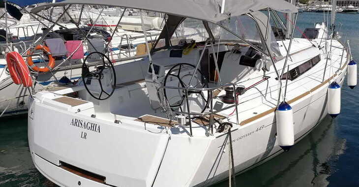 Chartern Sie segelboot in Pontile La Rosa dei Venti - Sun Odyssey 449