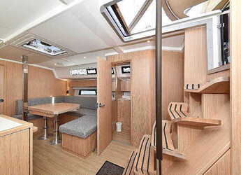 Noleggiare sailboat in Marina Tankerkomerc - Bavaria C42