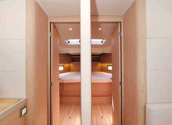 Noleggiare sailboat in Marina Tankerkomerc - Oceanis 46.1