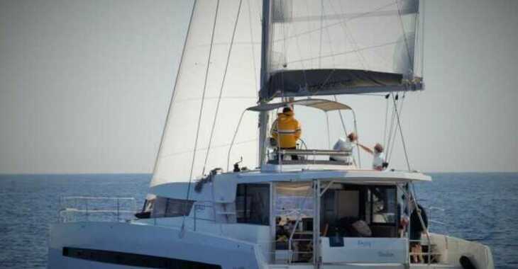 Rent a catamaran in Porto Capo d'Orlando Marina - Bali 4.3 - 4 + 2 cab.