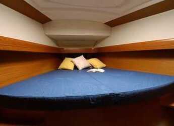 Rent a sailboat in Kos Marina - Sun Odyssey 42i