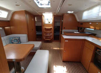 Rent a sailboat in Marina Gouvia - Bavaria Cruiser 51