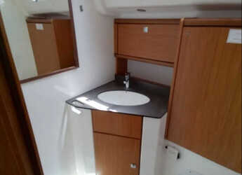 Rent a sailboat in Marina Gouvia - Bavaria Cruiser 51