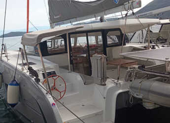 Noleggiare catamaran in Marina Gouvia - Excess 11 - 4 + 1 + 1 cab.