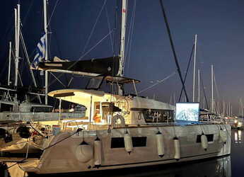 Rent a catamaran in Alimos Marina - Lagoon 40 - 4 + 2 cab