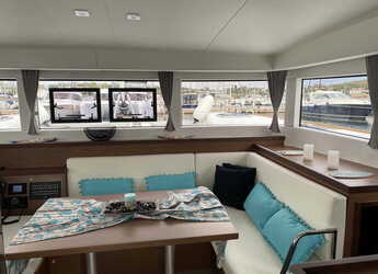 Rent a catamaran in Alimos Marina - Lagoon 40 - 4 + 2 cab