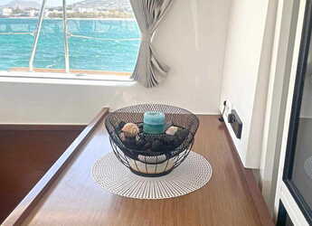 Rent a catamaran in Alimos Marina - Lagoon 40 - 4 + 2 cab