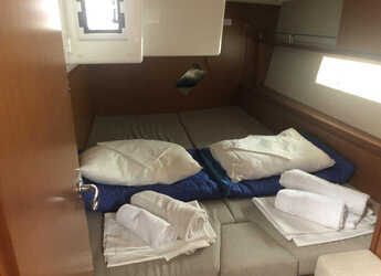 Rent a sailboat in Paros Marina - Bavaria C45 Holiday