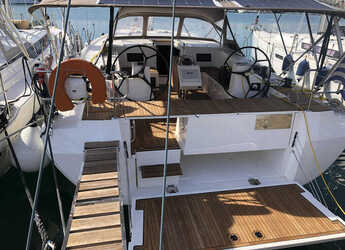 Rent a sailboat in Paros Marina - Bavaria C45 Holiday