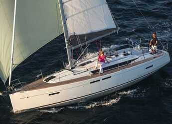 Rent a sailboat in Paros Marina - Sun Odyssey 419 - 3 cab.