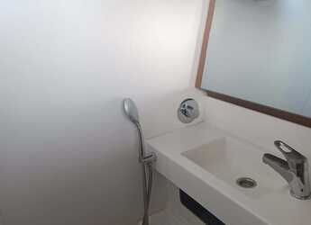 Rent a sailboat in Mykonos Marina - Sun Odyssey 440