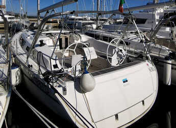 Chartern Sie segelboot in Marina di Portisco - Bavaria Cruiser 41 - 3 cab.