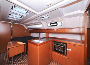 Noleggiare sailboat in Marina Tankerkomerc - Bavaria Cruiser 37 - 3 cab.