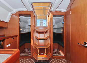 Noleggiare sailboat in Marina Tankerkomerc - Bavaria Cruiser 37 - 3 cab.