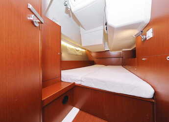 Noleggiare sailboat in Marina Tankerkomerc - Oceanis 41.1