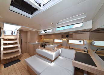 Noleggiare sailboat in Marina Tankerkomerc - Oceanis 51.1 - 5 + 1 cab.