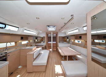 Noleggiare sailboat in Marina Tankerkomerc - Oceanis 51.1 - 5 + 1 cab.