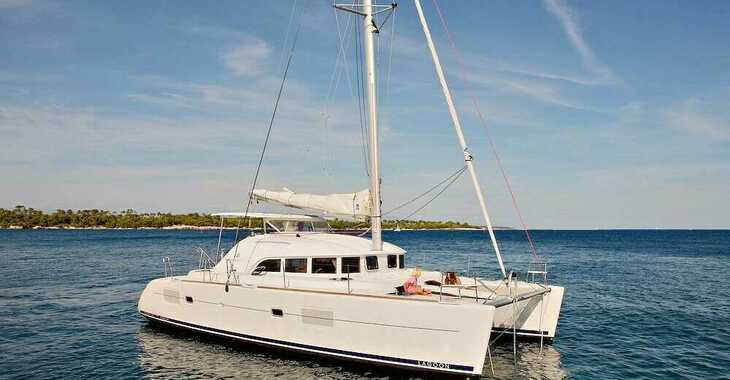 Rent a catamaran in Hyeres - Lagoon 38