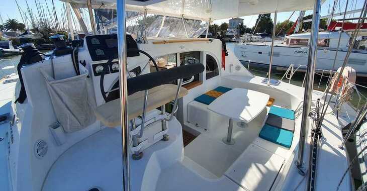 Rent a catamaran in Hyeres - Lagoon 380