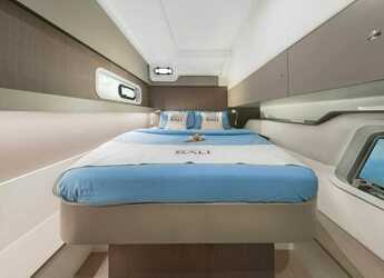 Alquilar catamarán en Porto Olbia - Bali Catspace OW