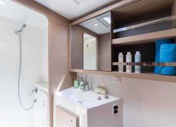 Alquilar catamarán en Marina Mandalina - Lagoon 42 - 4 + 2 cab.