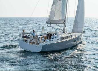 Rent a sailboat in Zaton Marina - Oceanis 38 - 3 cab.