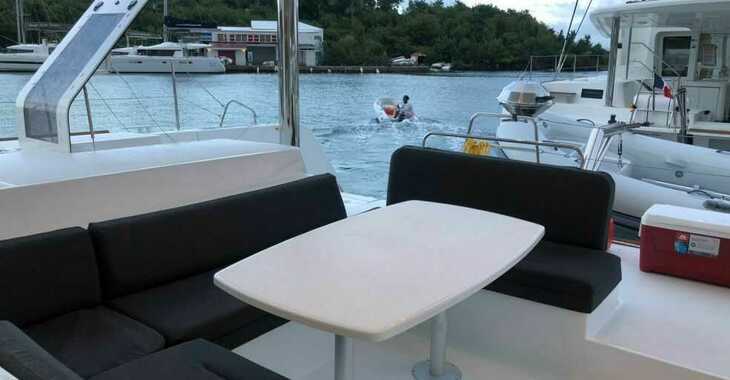 Rent a catamaran in Compass Point Marina - Lagoon 52 F - 6 + 2 cab.