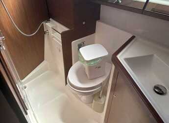 Rent a sailboat in D-Marin Marina Lefkas - Oceanis 40.1