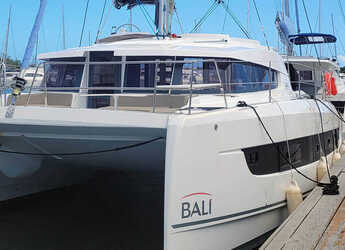 Rent a catamaran in Nanny Cay - Bali 4.2 - 4 + 1 cab.