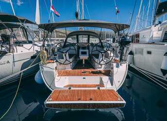 Louer voilier à Marina Baotić - Bavaria Cruiser 37 - 3 cab.