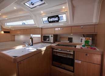 Louer voilier à Marina Baotić - Bavaria Cruiser 37 - 3 cab.