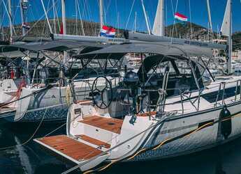 Louer voilier à Marina Baotić - Bavaria Cruiser 37 - 3 cab.