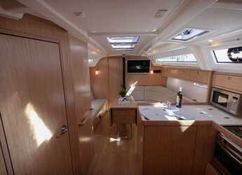 Louer voilier à Marina Baotić - Bavaria Cruiser 37 - 3 cab.