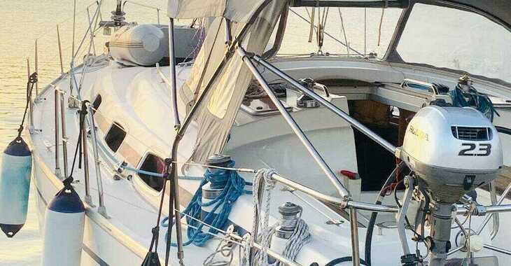 Rent a sailboat in Salamis Yachting Club - Bavaria 42 Cruiser