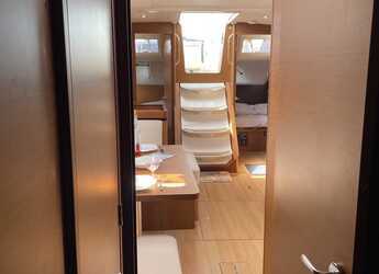 Alquilar velero en Volos - Sun Odyssey 490