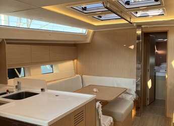 Rent a sailboat in Volos - Bavaria C50