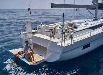 Rent a sailboat in Volos - Bavaria C50