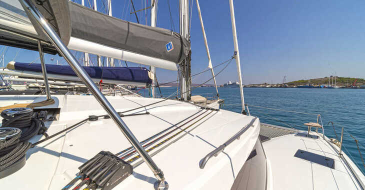 Rent a catamaran in Rhodes Marina - Isla 40 A/C & GEN & WM