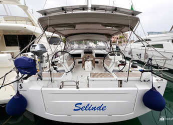 Rent a sailboat in Marina di Portorosa - Oceanis 51.1
