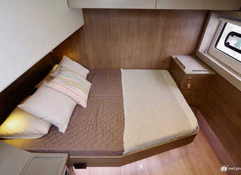 Rent a catamaran in Marina di Portorosa - Bali 4.8 