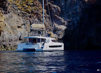 Rent a catamaran in Marina di Portorosa - Bali 4.8 