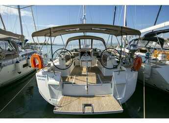 Rent a sailboat in Rhodes Marina - Sun Odyssey 519 -  5 cabs