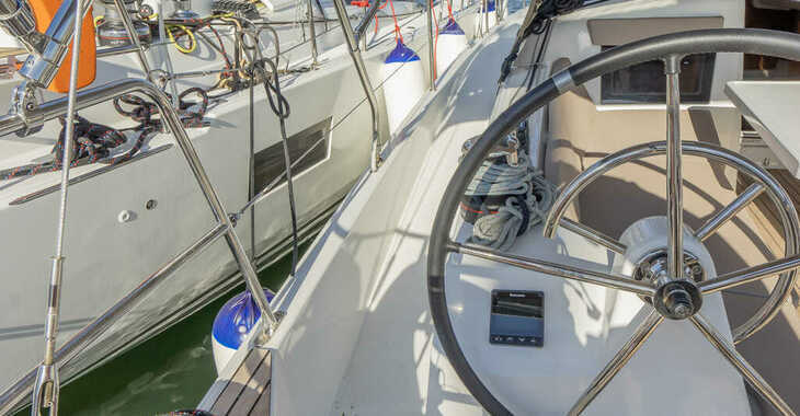 Alquilar velero en Lavrion Marina - Sun Odyssey 410