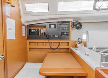 Louer voilier à Lavrion Marina - Sun Odyssey 410