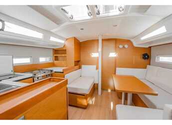 Louer voilier à Lavrion Marina - Sun Odyssey 410