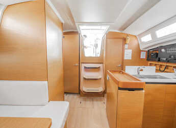 Louer voilier à Lavrion Marina - Sun Odyssey 410