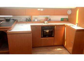 Rent a sailboat in Mykonos Marina - Bavaria Cruiser 51