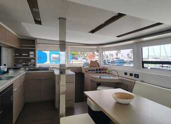 Alquilar catamarán en Porto Capo d'Orlando Marina - Lagoon 46